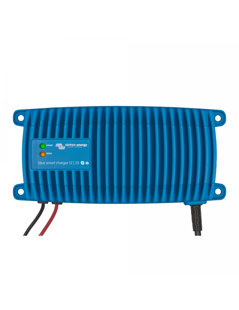Blue Smart IP67 Charger 12/25(1) 230V CEE 7/7