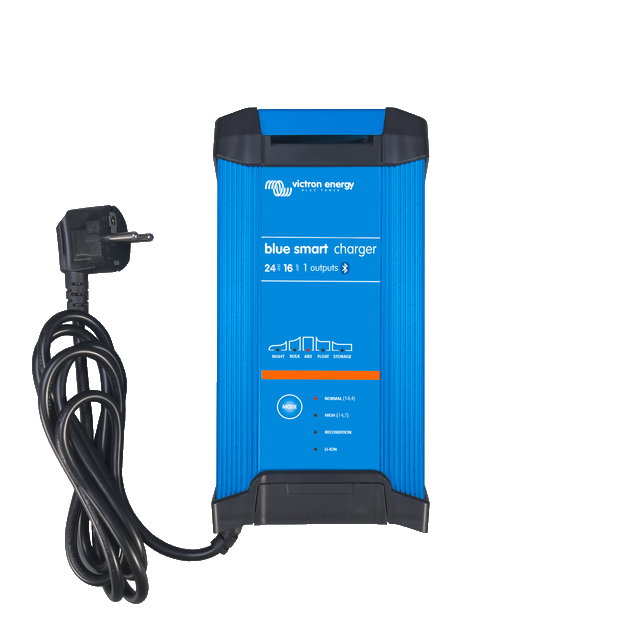 Blue Smart IP22 Charger 24/16(3) 230V CEE 7/7